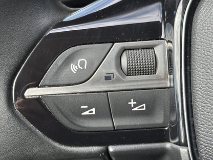 Peugeot 3008 1.2 PureTech Allure | 2017 | NL Auto | 148.185 km NAP | Panoramadak